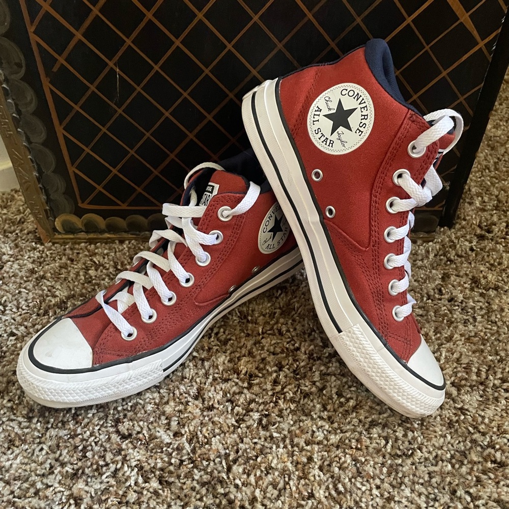 Converse Classic Red High-Tops